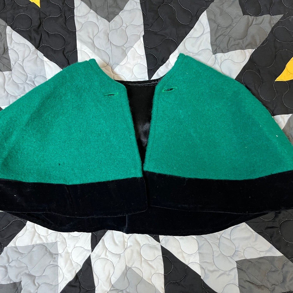 Vintage little girls cape